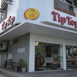 Tiptop Tower Suite Inn